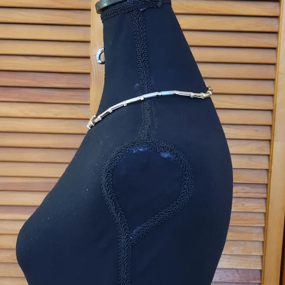 NWT Avenue Bamboo Bar Necklace with Earrings Set - Picture 6 of 9